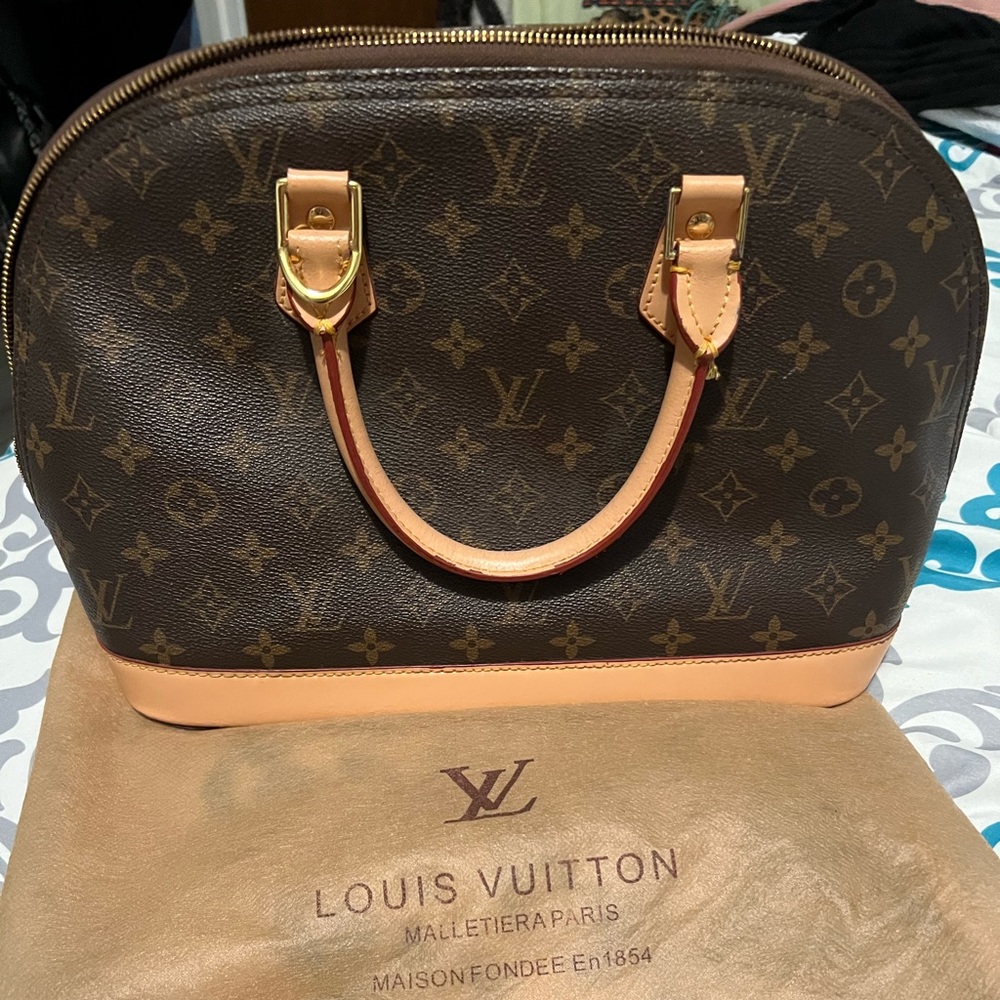 LV Bag Alma Monogram Canvas